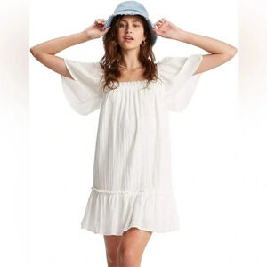 Billabong She’s a Doll Beachy Dress. Size medium